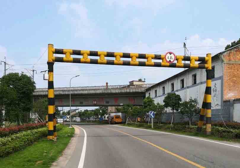 合肥铁路限高架